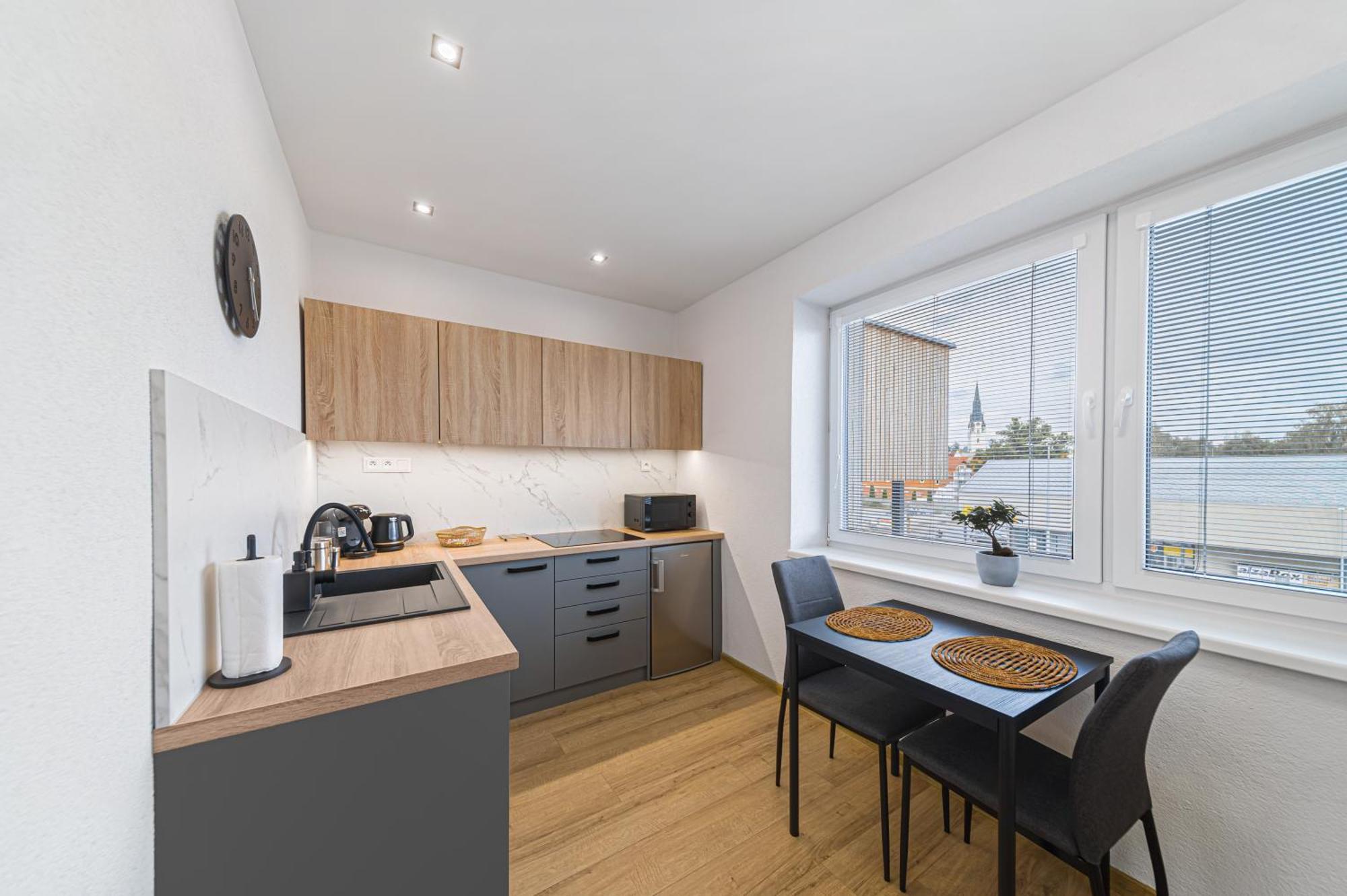 Tower Apartments Orchid & Amber Spišská Nová Ves المظهر الخارجي الصورة