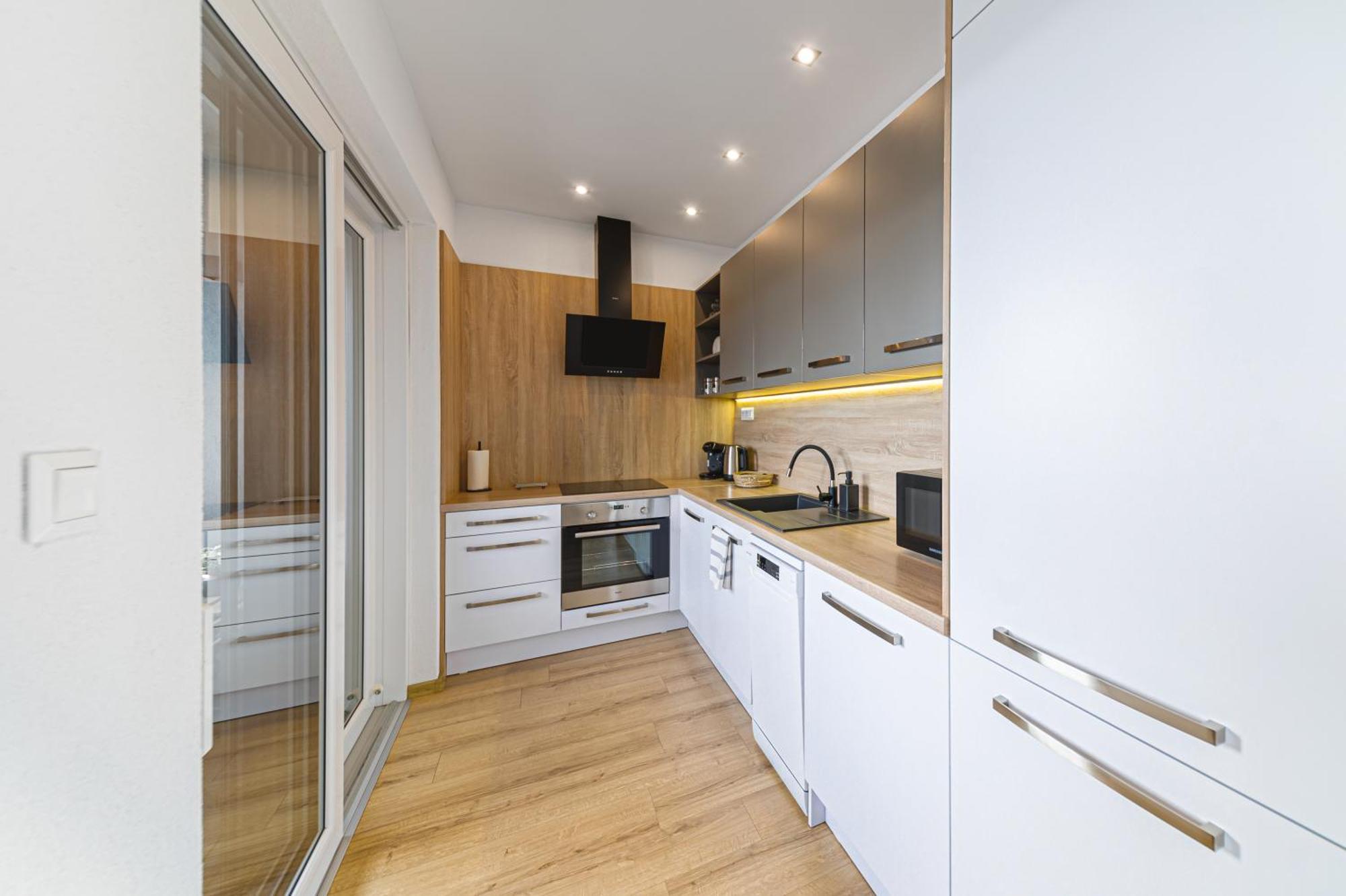 Tower Apartments Orchid & Amber Spišská Nová Ves المظهر الخارجي الصورة